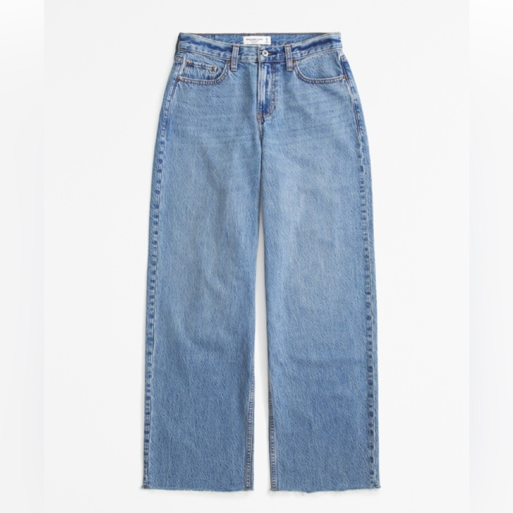 Low Rise “The Ultra Loose” Cool fit jeans. Perfect weight for spring and summer.
